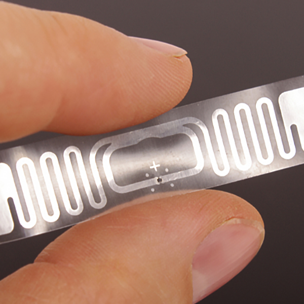 Understanding Ceramic Chip Antenna vs. PCB Trace Antenna